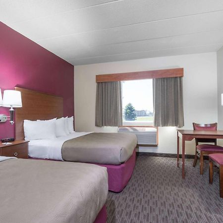 Americinn By Wyndham Baldwin Экстерьер фото