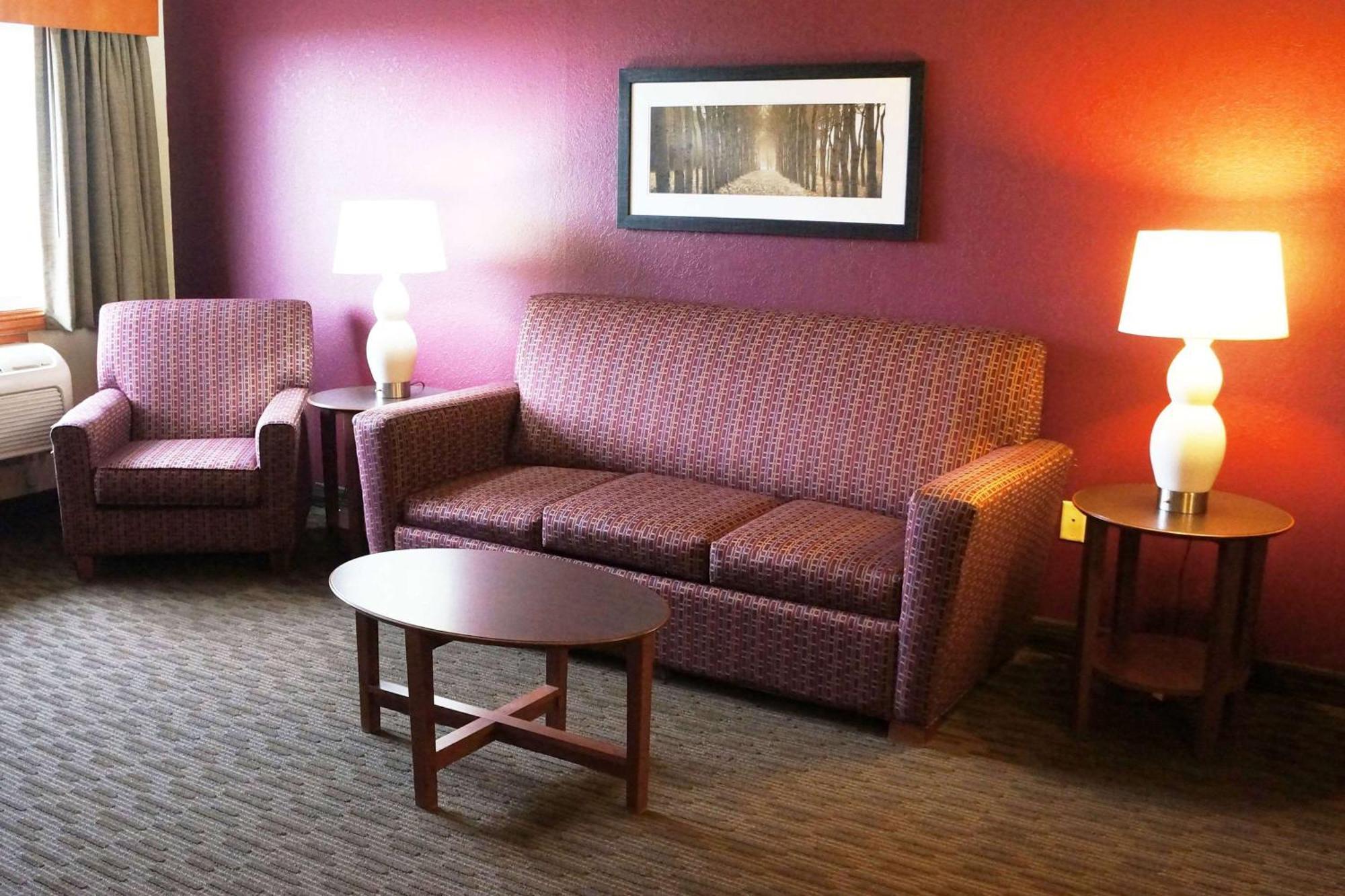 Americinn By Wyndham Baldwin Экстерьер фото