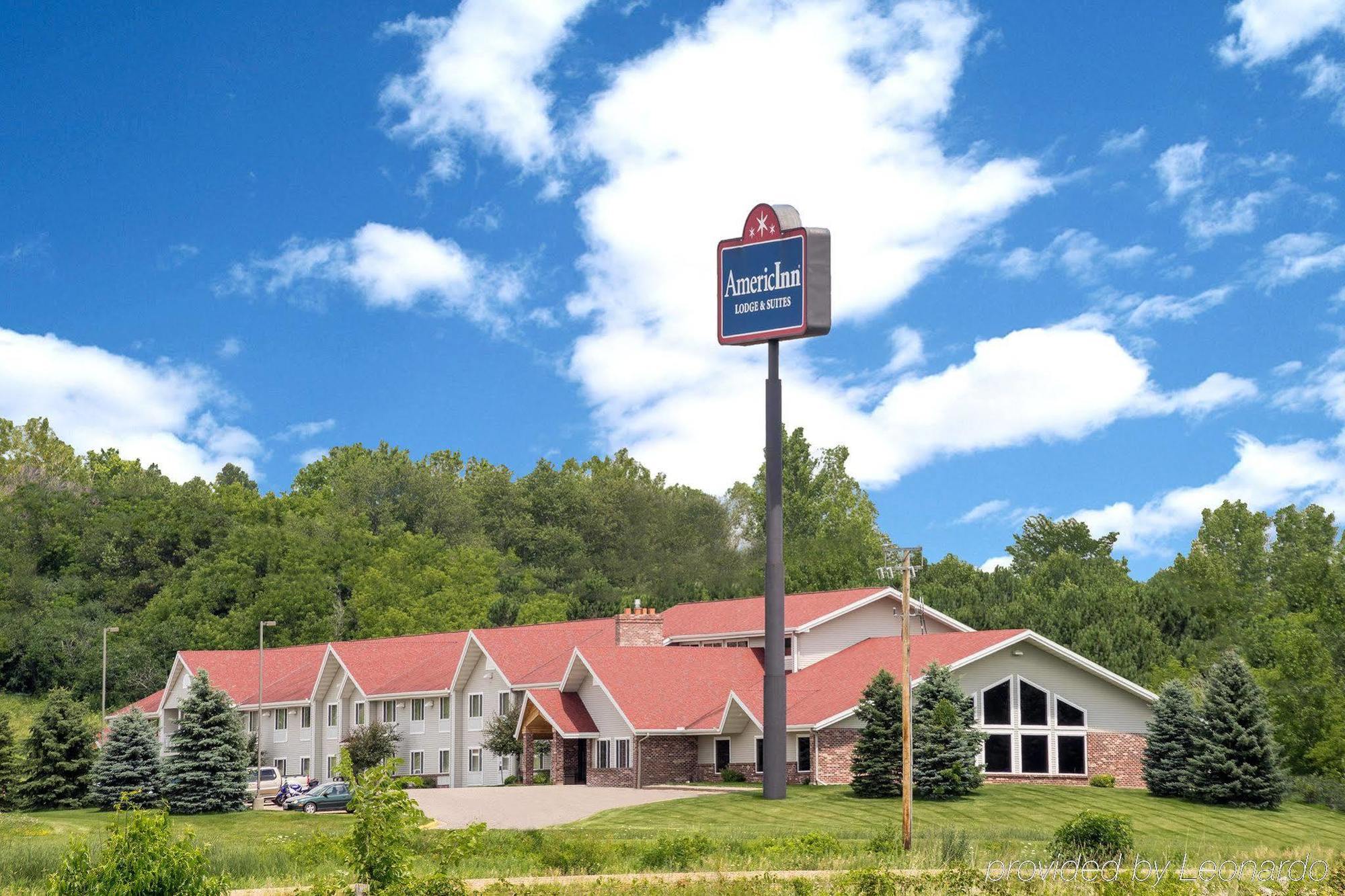 Americinn By Wyndham Baldwin Экстерьер фото